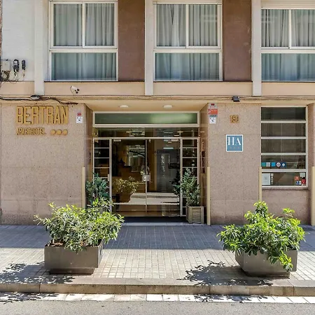 Ξενοδοχείο με διαμερίσματα Bertran