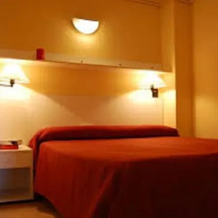 Aparthotel Bertran 3*