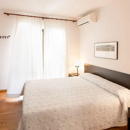 Bertran Aparthotel