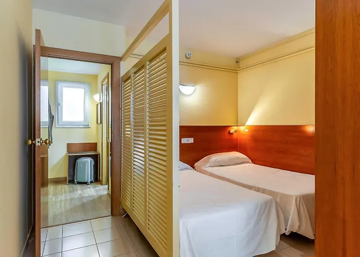 Bertrán Apartahotel