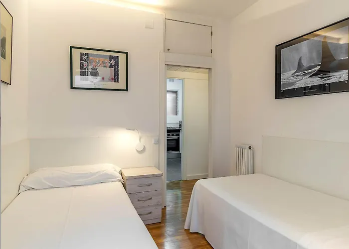 Apartahotel Bertrán 3*
