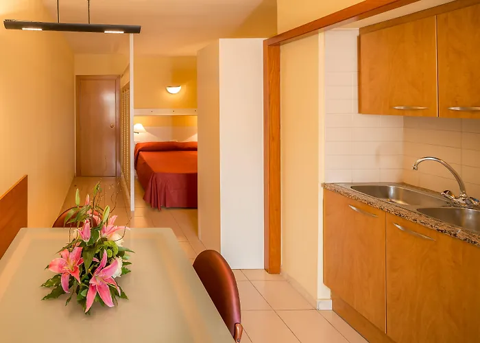 Bertrán Aparthotel 3*